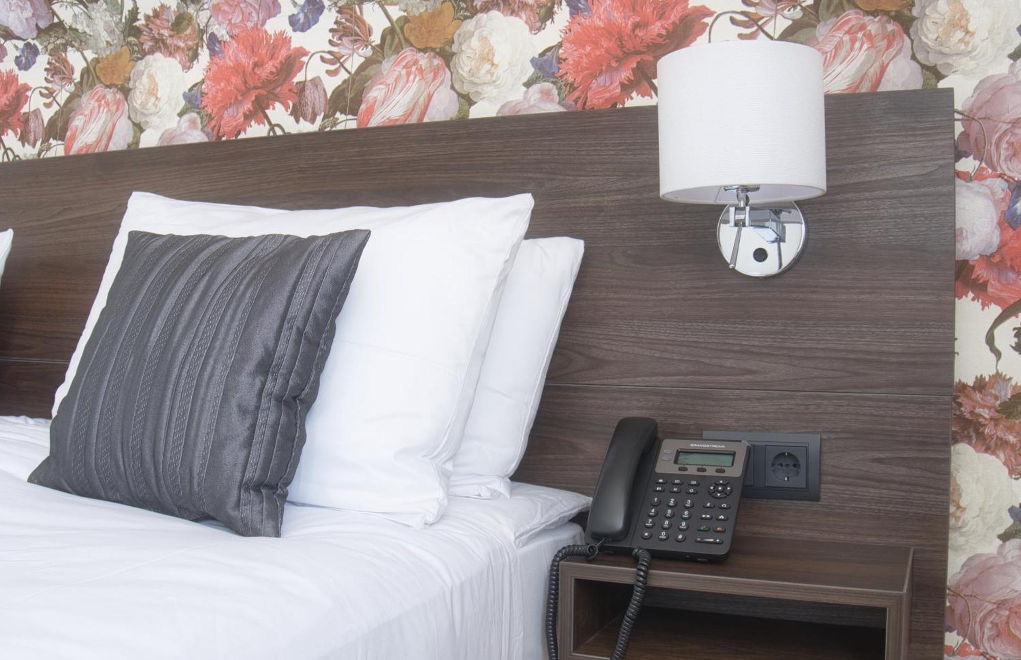 Hotel Faehrhaus Km734 Dusseldorf Room photo